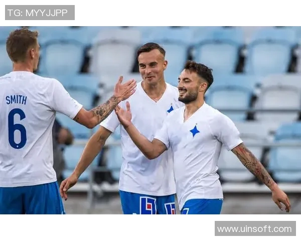 天狼星与诺科平的精彩对决揭示足球战术与团队协作的魅力