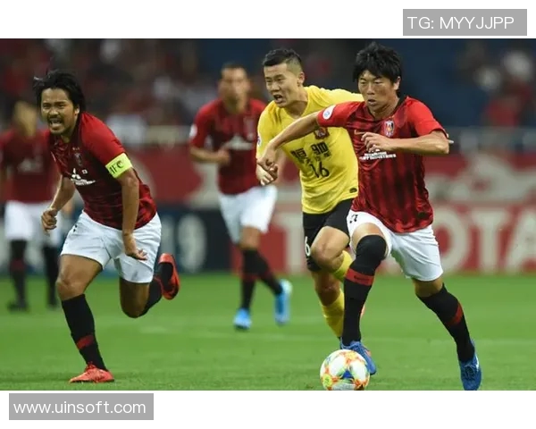 恒大与红钻激战正酣比分胶着球迷热情高涨期待逆转时刻