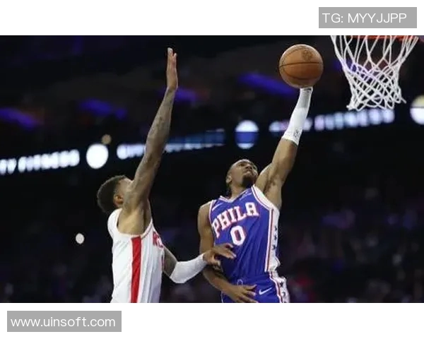 火箭队与76人队激战四节精彩瞬间回顾及赛后分析