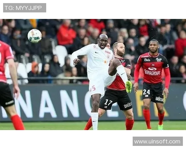 甘冈与奥尔良对决分析球队状态战术布置及胜负预测