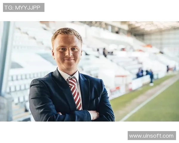 莫克姆与奥德的精彩对决揭示了足球战术与团队协作的完美结合