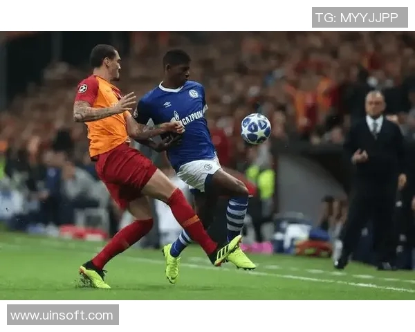 银行与加拉塔萨雷的较量谁能在赛场上笑到最后 银行与加拉塔萨雷的较量谁能在赛场上笑到最后