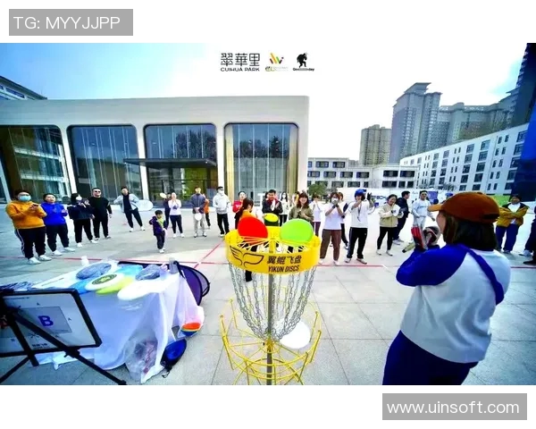 飞盘运动新风潮:西安飞盘队如何以速度征服赛场与观众 飞盘运动新风潮:西安飞盘队如何以速度征服赛场与观众