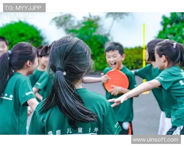 飞盘爱好者吴丽的独特体验与技巧分享让你轻松掌握飞盘运动的乐趣与魅力 飞盘爱好者吴丽的独特体验与技巧分享让你轻松掌握飞盘运动的乐趣与魅力