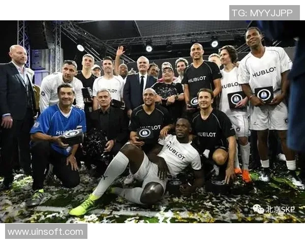 香港与泰国友谊赛激战正酣球迷期待精彩对决与激情时刻 香港与泰国友谊赛激战正酣球迷期待精彩对决与激情时刻