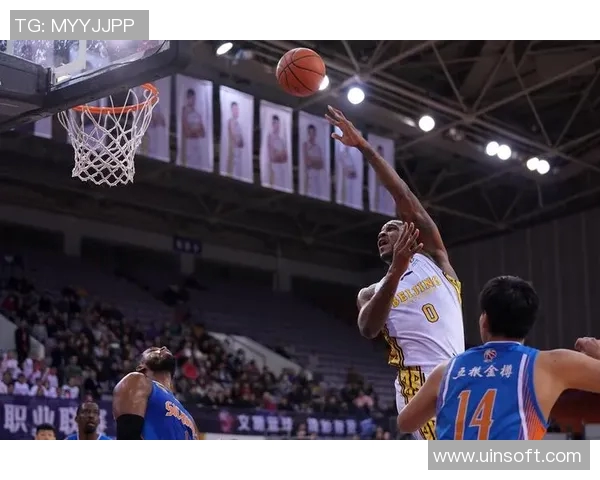 佛山农商银行迎战辽宁队全力争胜展现篮球魅力与团队精神